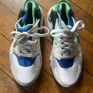 Nike youth huarache 6youth